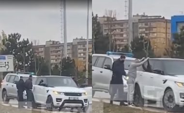 Don Xhoni ndalohet nga Policia e Kosovës në Prishtinë