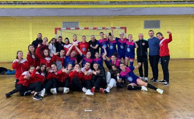 Shqiponja fiton derbin e Gjakovës në hendboll ndaj Vëllaznimit