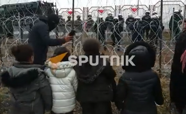 Sputniku rus po i përdor imazhet e fëmijëve emigrantë në kufirin bjellorus për propagandë