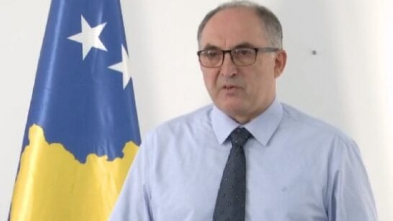 Shaqir Totaj emëron drejtorët e drejtorive komunale në Prizren