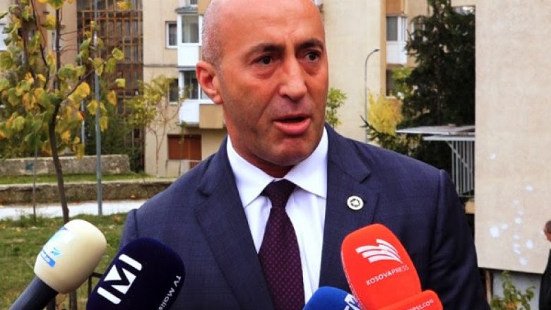 ​Haradinaj nderon dëshmorët Afrim Zhitia e Fahri Fazliu