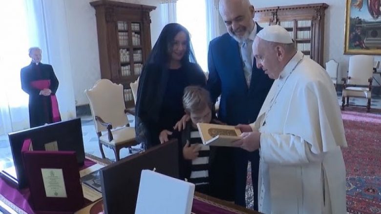 Rama në Vatikan pritet nga Papa Francesco
