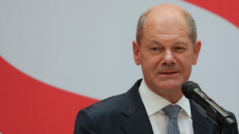 Scholz i shpallë “luftë antivakserëve”, përdor të gjitha mjetet për të luftuar teoritë konspirative – ekstremizmin dhe dhunën