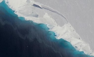 Akulli me madhësi sa Florida po shkrihet, shkencëtarët thonë se për pesë vite mund të humb korën dhe të rrit nivelin e detit për 25%
