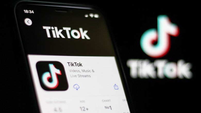 Një ish-punonjëse e TikTok paditi kompaninë për shkaktimin e traumës psikologjike