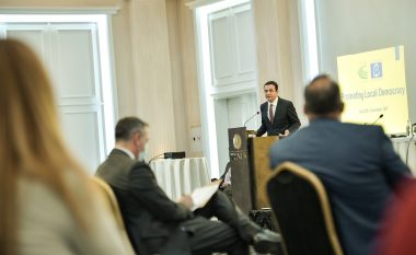 Kurti: Serbët e Kosovës janë në trysni të vazhdueshme nga strukturat ilegale e kriminale