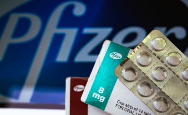 Pfizer pretendon se pilula e saj kundër COVID-19 mposht variantin Omicron dhe ul rrezikun e vdekjes / shtrimit në spital deri në 89 për qind