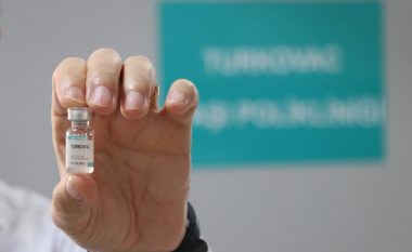 Vaksina turke Turkovac merr miratimin për përdorim urgjent