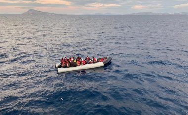 Turqia thotë se shpëtoi 526 emigrantë “të shtyrë nga Greqia” në vetëm 12 ditë