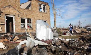 Tornadoja në Kentucky shkul vaskën brenda të cilës ishin dy fëmijë, ata u gjetën pa ndonjë lëndim serioz larg shtëpisë