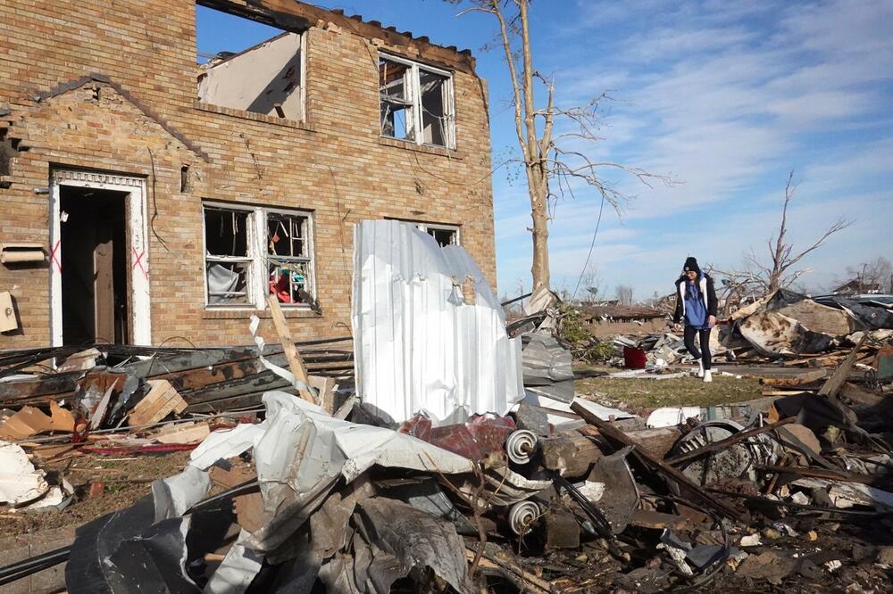 Tornadoja në Kentucky shkul vaskën brenda të cilës ishin dy fëmijë, ata u gjetën pa ndonjë lëndim serioz larg shtëpisë