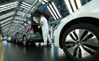 Volkswagen ka gjetur tre partnerë të rinj për prodhimin e baterive