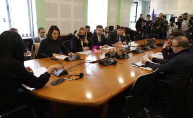 Përplasje pozitë-opozitë në Komisionin për Integrime, shkak mungesa e ministres Gërvalla