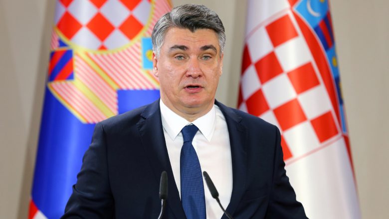 Presidenti kroat do t’i festojë Krishtlindjet në Kosovë, do të takohet me Osmanin e Kurtin