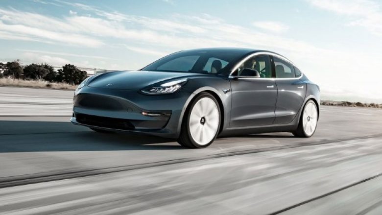 Makinat elektrike më të shitura në Evropë – Tesla ruan fronin