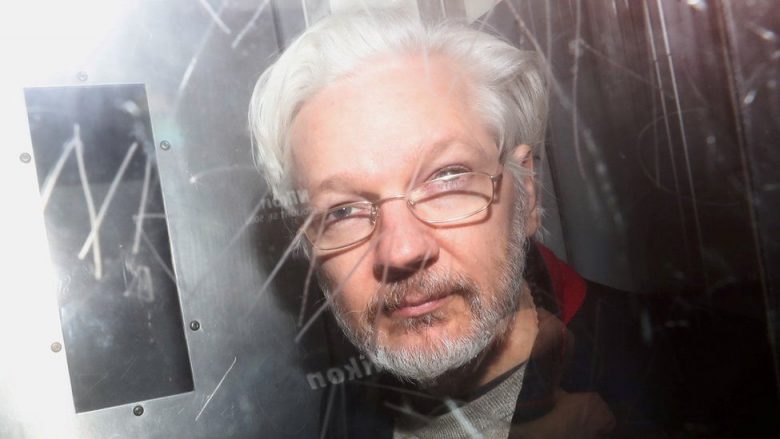 Julian Assange mund të ekstradohet në SHBA, vendos gjykata