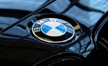 Cila është arsyeja që BMW vendosi të prodhojë bateri në SHBA?