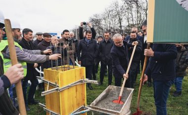 Vihet gur themeli i Qëndrimit Ditor për të moshuarit dhe kuzhinës humanitare në Vushtrri