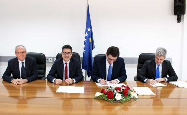 Nënshkruhen dy marrëveshje me BEI dhe BERZh për ndërtimin e impiantit për trajtimin e ujërave të zeza në Mitrovicë