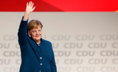 Ushtria gjermane do të zhvillojë paradë si shenjë nderimi për Angela Merkelin