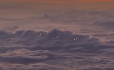 Piloti regjistron pamjet, aty shihet “flota e UFO-ve” mbi Detin e Kinës Jugore