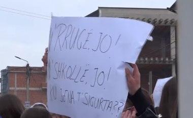 Dyshimet për ngacmim seksual në shkollë, protestojnë nxënësit e gjimnazit ”Hamdi Berisha” në Malishevë
