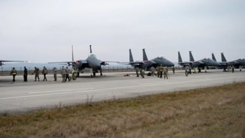 Amerikanët dërguan aeroplanë luftarakë F-15 në Rumani