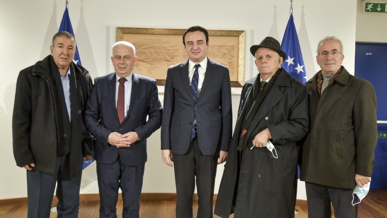 Kryeministri Kurti takon kryetarin e Bujanocit, Nagip Arifi – flasin për problemet e shqiptarëve në Luginë dhe pasivizimin e adresave  