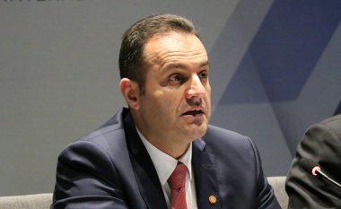 Arrestohet ish-kryeprokurori Adriatik Llalla, ishte shpallur në kërkim ndërkombëtar