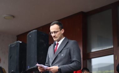 Alban Hyseni jep dorëheqje nga pozita e deputetit: Tani na presin detyra të reja në Komunën e Gjilanit