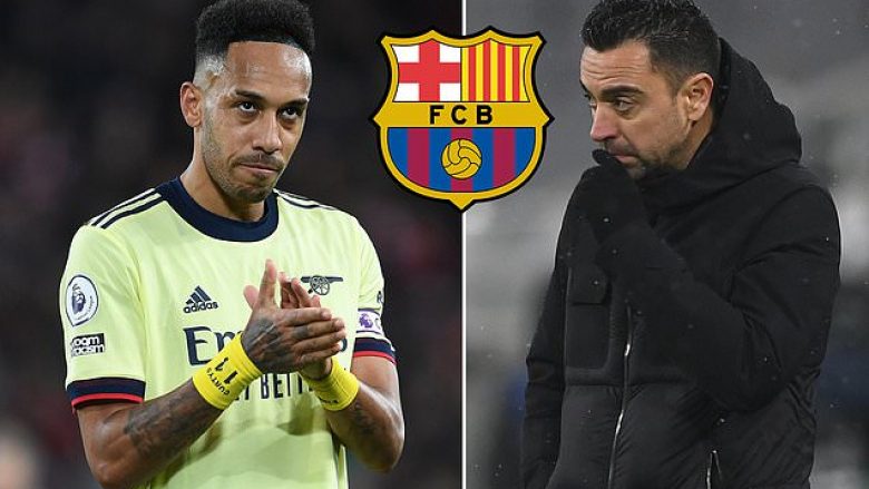 Aubameyang lidhet me një transferim te Barcelona pasi iu hoq shiriti i kapitenit te Arsenali