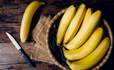 Çaji nga lëvoret e bananes mund të ndihmojë në rritjen e shëndetit të zemrës, qetësimin e fryrjes dhe lehtësimin e stresit