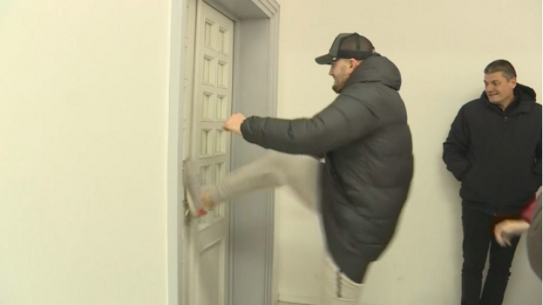 Thyhet dera e PD-së, reagon Basha: Shoqëruesi i Berishës, super kriminel i kërkuar në Angli