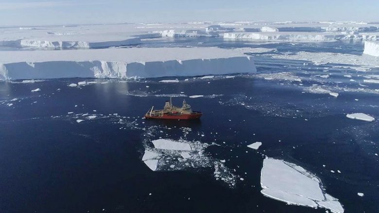 Thwaites: Shkencëtarët po paralajmërojnë se akullnaja e Antarktikut po shkon drejt ndryshimit dramatik