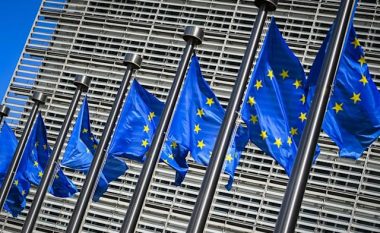 BE-ja gjobit disa banka zvicerane dhe britanike me 344 milionë euro për pjesëmarrje në kartelin e këmbimit valutor ‘Sterling Lads’