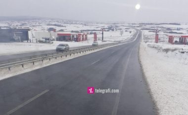 Reshjet e borës dhe shiut, Ministria e Punëve të Brendshme njofton si është gjendja në rrugët e Kosovës