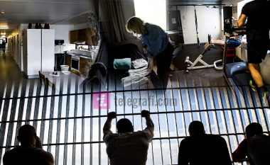 Vizita 48 orëshe nga familjarët, punë, studime e sport – disa fakte për burgun modern të Sigurisë së Lartë në Danimarkë