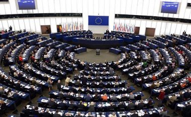 Debat i ashpër për Serbinë në Parlamentin Evropian, eurodeputeti francez: Serbia e ka humbur Kosovën