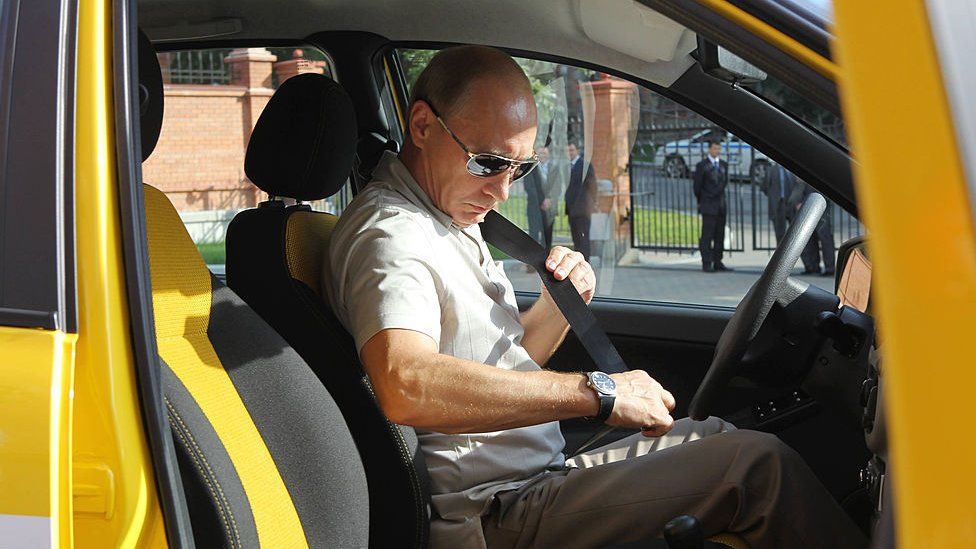 Vladimir Putin thotë se ka vozitur një taksi pas rënies së Bashkimit Sovjetik