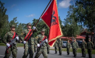 Ushtria shqiptare rrit mobilizimin, pritet të shtojë 2,100 rezervistë