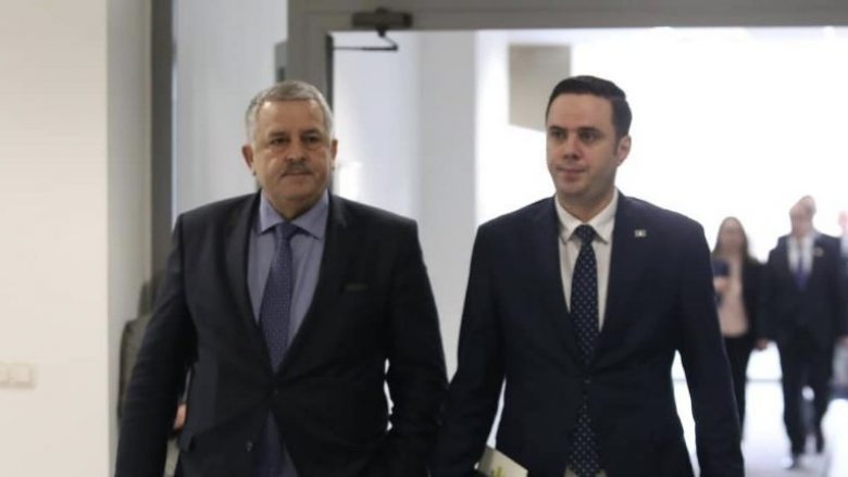 Veliu akuzon Abdixhikun se po shkel statutin e LDK-së: Po tentohet të kontrabandohet një kryetar i ri i degës në Podujevë