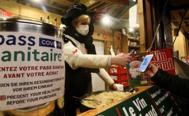 Hakerët francezë shtypin 54 mijë certifikata false të vaksinimit kundër COVID-19