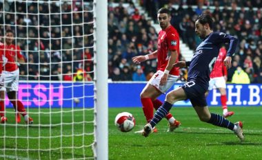 Man City shënon fitore ndaj Swindon, kalon tutje në FA Cup