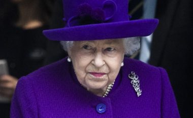 Paga vjetore 26.800 euro, 38 orë pune në javë – shefe është mbretëresha Elizabeth II