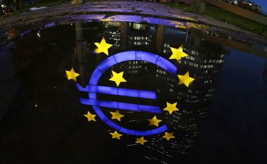 Njëzet vjet më vonë – a ishte storie suksesi monedha euro?