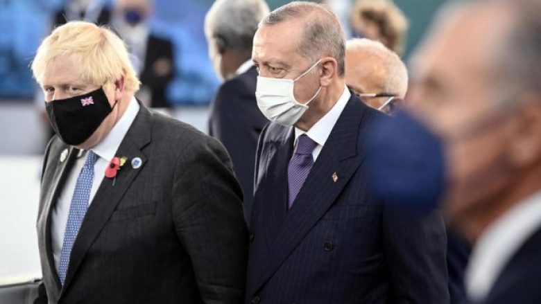 Erdogan dhe Johnson shqetësohen me veprimet e Rusisë në kufirin me Ukrainën