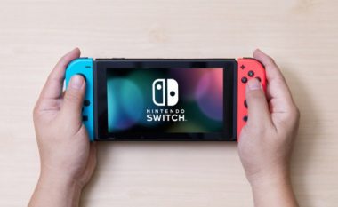Nintendo Switch është konsola e pestë më e shitur e të gjitha kohërave
