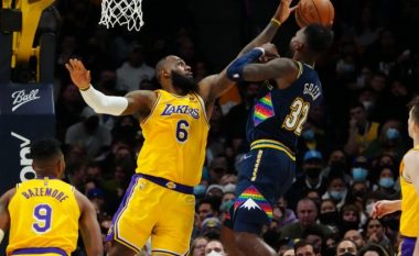 Lakers pësojnë humbjen e tretë radhazi, mposhtet edhe Chicago