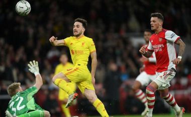 Diogo Jota shënon dy herë, Liverpooli mposht Arsenalin në 'Emiratas' dhe kalon në finale të Carabao Cup