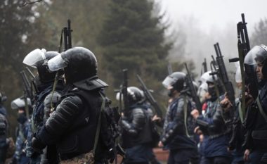 Trazirat nuk kanë të ndalur në Kazakistan – sulmohet stacioni policor në Almaty